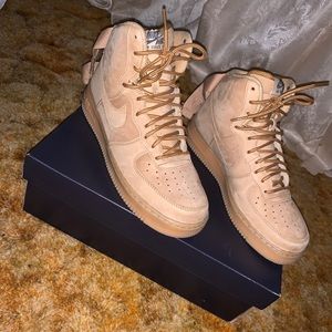 Nike Air Force 1 High ‘07 LV8